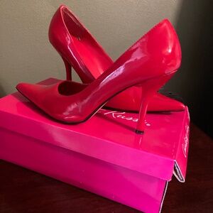 Size 9 Charlotte Russe red heels